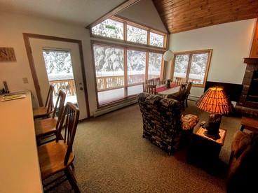 Ski Cabin Rental Ideal for a Mount Washington Vacation - Carroll, New Hampshire - glamping.directory