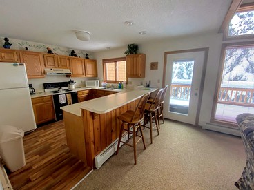 Ski Cabin Rental Ideal for a Mount Washington Vacation - Carroll, New Hampshire - glamping.directory