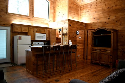 Fully Furnished Cabin with Fire Pit Perfect for Small Groups in Oklahoma - Broken Bow, Oklahoma - glamping.directory
