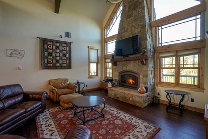 Scenic Mountain Cabin with Creekside Deck & Outdoor Fireplace near North Meadow Creek, Montana - McAllister, Montana - glamping.directory