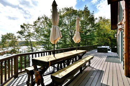 Grand Family-Friendly, Lake Front Cabin with Luxury Amenities for a Relaxing Getaway on Lake Tahkodah in the North Woods of Wisconsin - Cable, Wisconsin - glamping.directory