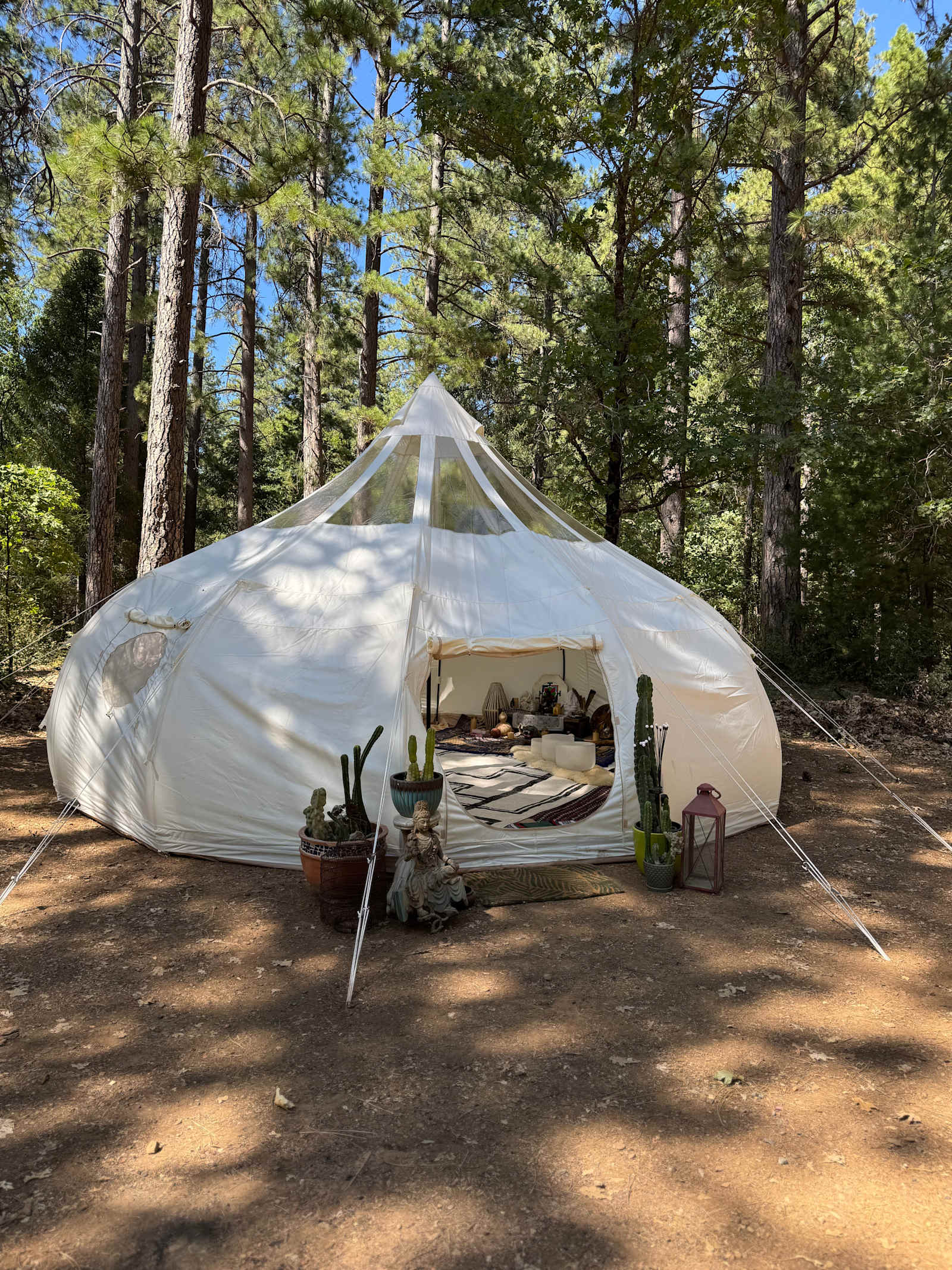Om Sweet Om Farm - Grass Valley, California - glamping.directory