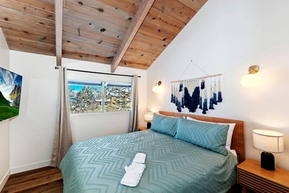 Escape to Paradise: Incredible Cabin with Lake Views and Loft in California - Big Bear Lake, California - glamping.directory