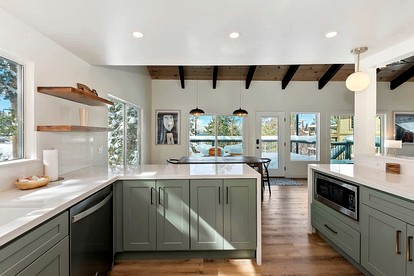 Escape to Paradise: Incredible Cabin with Lake Views and Loft in California - Big Bear Lake, California - glamping.directory