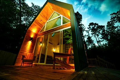 Luxury Cabin with Private Hot Tub - Cueta, Montgomery, TX - Montgomery, Texas - glamping.directory