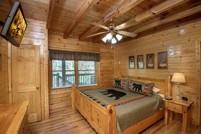 Rustic-Chic Cabin for Four - Ultimate Tennessee Glamping Escape in Pigeon Forge - Pigeon Forge, Tennessee - glamping.directory