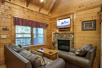 Rustic-Chic Cabin for Four - Ultimate Tennessee Glamping Escape in Pigeon Forge - Pigeon Forge, Tennessee - glamping.directory