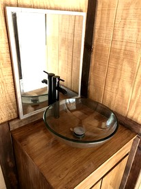Creekside Texas Tree House Rental on Lake Conroe - Willis, Texas - glamping.directory