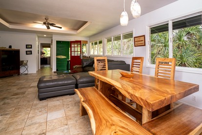 Extraordinary Tree House with Screened-In Lanai and Frontage Along the Wainiha River, Kauai, Hawaii - Wainiha, Hawaii - glamping.directory