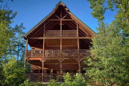 Peaceful Gatlinburg Getaway Ideal for a Family Vacation in Tennessee - Gatlinburg, Tennessee - glamping.directory