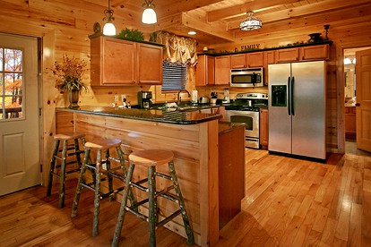 Peaceful Gatlinburg Getaway Ideal for a Family Vacation in Tennessee - Gatlinburg, Tennessee - glamping.directory