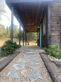 Eco-Friendly Cabin with Private Hot Tub for a Relaxing Getaway near Dallas, Texas - Bluff Dale, Texas - glamping.directory