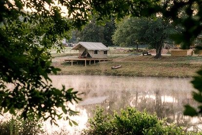 Pure Glamping Experience in this Lakefront Tented Cabin in Greenville, South Carolina - Greenville, South Carolina - glamping.directory