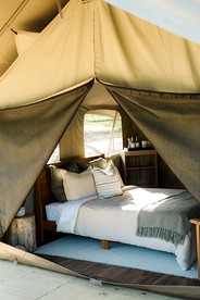 Pure Glamping Experience in this Lakefront Tented Cabin in Greenville, South Carolina - Greenville, South Carolina - glamping.directory
