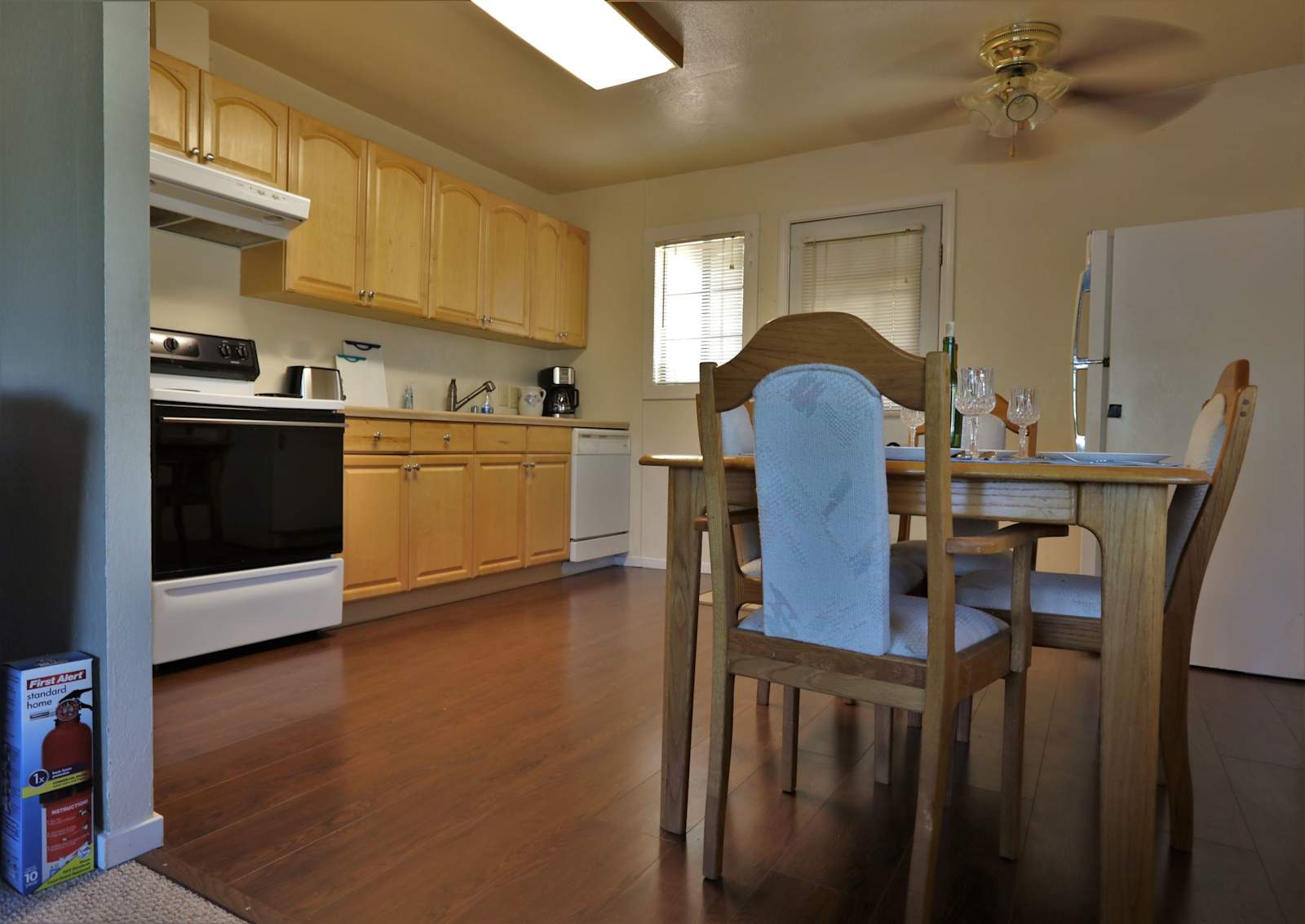 Rods-In on the waters edge - Clearlake Oaks, California - glamping.directory
