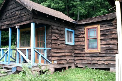 Rustic Couples' Cabin for Idyllic Catskills Getaway, Upstate New York - glamping.directory