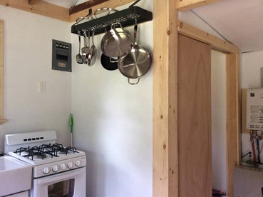 Rustic Couples' Cabin for Idyllic Catskills Getaway, Upstate New York - Shandaken, New York - glamping.directory
