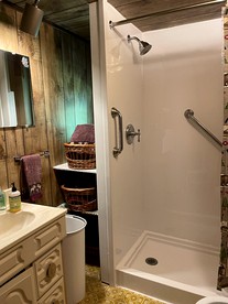 Glamping in the Eclipse Cabin in Forks, Washington, Home of the Twilight Saga - Forks, Washington - glamping.directory
