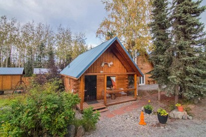 Authentic Cabin Rental for a Family-Friendly Getaway near Homer, Alaska - Sterling, Alaska - glamping.directory