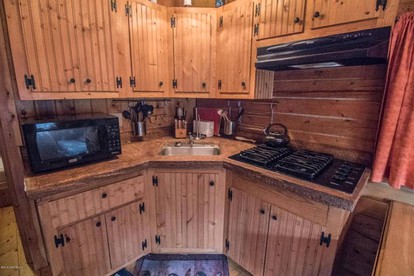 Authentic Cabin Rental for a Family-Friendly Getaway near Homer, Alaska - Sterling, Alaska - glamping.directory