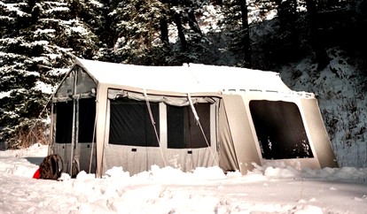 Glamping Safari Tent on the Yellowstone River, Montana - Livingston, Montana - glamping.directory