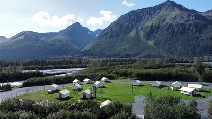 Cute and Comfortable Safari Tent in Seward, Alaska - Amazing Glamping Accommodation with Breathtaking Mountain Views - Seward, Alaska - glamping.directory