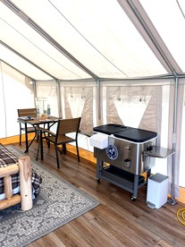 Cute and Comfortable Safari Tent in Seward, Alaska - Amazing Glamping Accommodation with Breathtaking Mountain Views - Seward, Alaska - glamping.directory