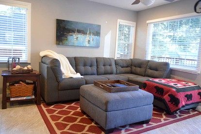 Large Group Getaway Cabins by Green Valley Lake near San Bernardino, California - Green Valley Lake, California - glamping.directory
