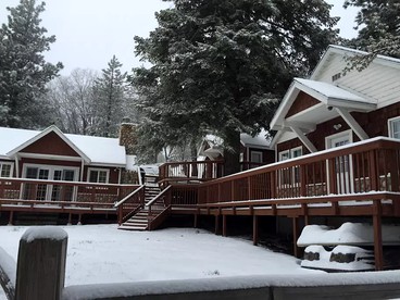 Large Group Getaway Cabins by Green Valley Lake near San Bernardino, California - Green Valley Lake, California - glamping.directory
