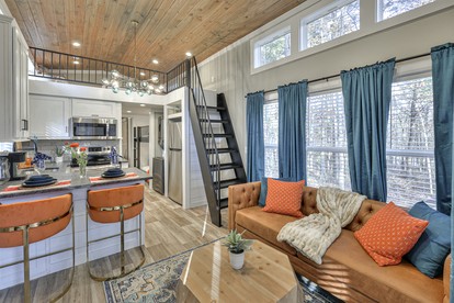 Stunning Mountain Tiny House Beautifully Design Ideal for Nature Lovers in Tennessee - glamping.directory