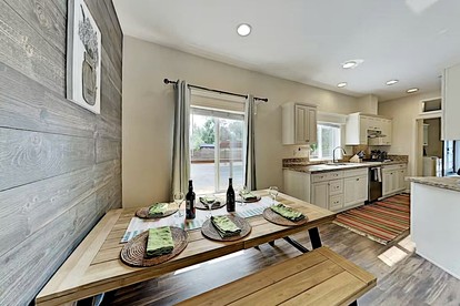 Gorgeous Cabin with Hot-tub in Monte Rio, California - Monte Rio, California - glamping.directory
