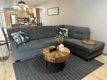 Spacious Luxury Villa Retreat with Jetted Tub, Fireplaces, Balconies, and Smart TV in North Utica, Illinois - North Utica, Illinois - glamping.directory
