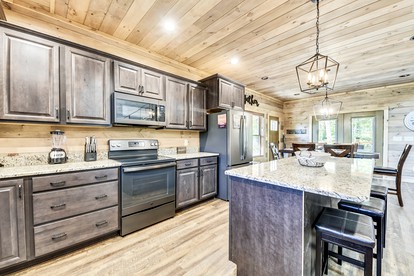 Opulent Oasis: Sevierville's Premier Luxury Cabin for Big Groups with Hot Tub - Sevierville, Tennessee - glamping.directory