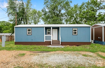 Stylish Tiny Home with Open Concept near Downtown Decatur and Bentonville, Arkansas - glamping.directory