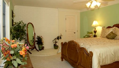 Charming Suite Perfect for a Weekend Getaway near Auburn, California - Colfax, California - glamping.directory