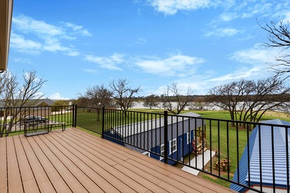 Lakeview Game Loft Retreat with Private Beach Access near Little Elm Beach, Little Elm, Texas - Little Elm, Texas - glamping.directory