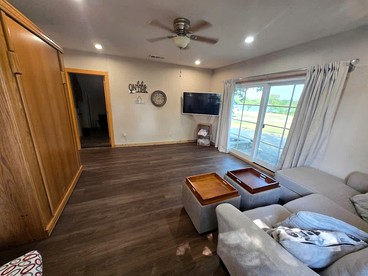 Lakeview Game Loft Retreat with Private Beach Access near Little Elm Beach, Little Elm, Texas - Little Elm, Texas - glamping.directory