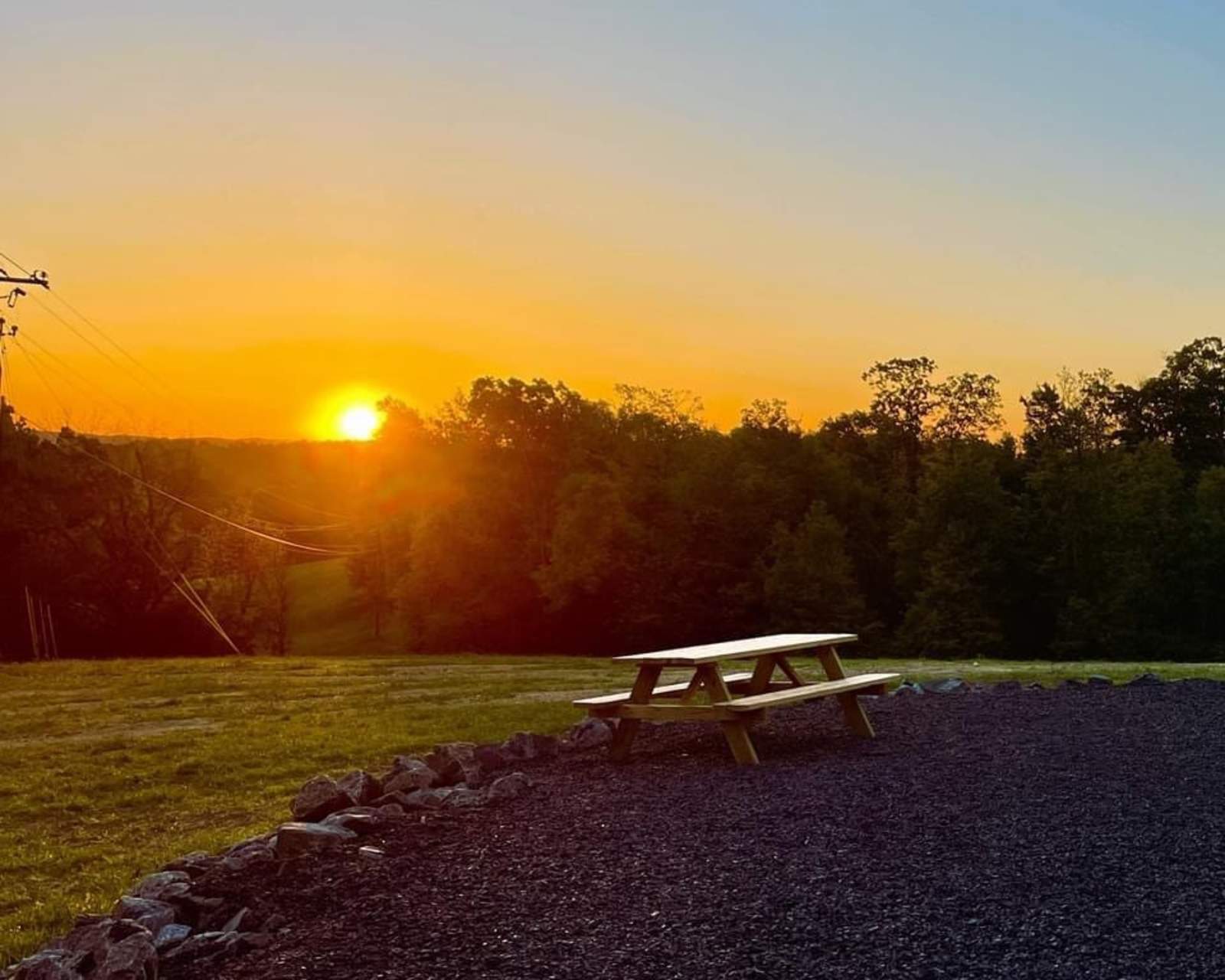 Grassy Road Cabins and RV Camping - glamping.directory