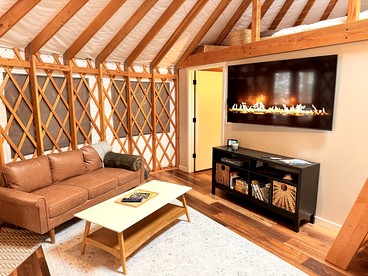 Scenic Woodland Yurt with Stargazing Dome & Firepit near Carson, Washington - Carson, Washington - glamping.directory
