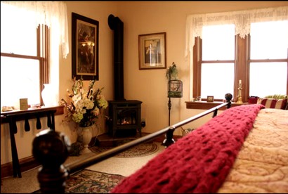 Spacious Pet-Friendly Accommodation for Two Guests near Lincoln, Nebraska - Lincoln, Nebraska - glamping.directory