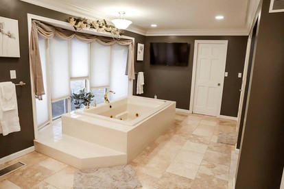 Elegant Glamping Vacation Rental in Missouri - Tranquil Getaway Suitable for 10 People near Owensville - Canaan Township, Missouri - glamping.directory