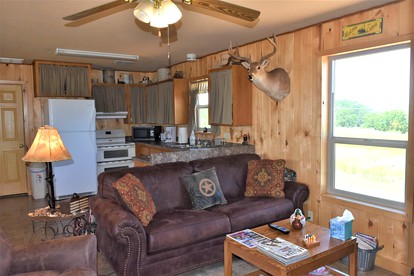 Cozy Cabin Rental for a Weekend Getaway near Historic Fredericksburg in Texas - Mason, Texas - glamping.directory