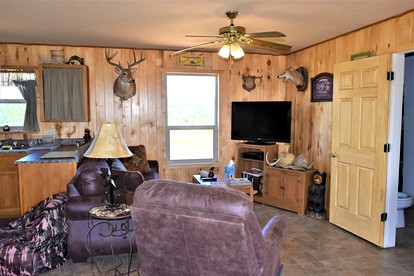 Cozy Cabin Rental for a Weekend Getaway near Historic Fredericksburg in Texas - Mason, Texas - glamping.directory