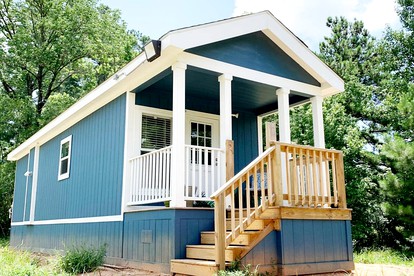 Tiny Home in Texas for Family Getaways near Houston - Willis, Texas - glamping.directory
