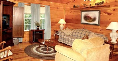 Rustic Wooden Cottage with Hot-Tub and Hiking Trails in Newport, Tennessee - Newport, Tennessee - glamping.directory