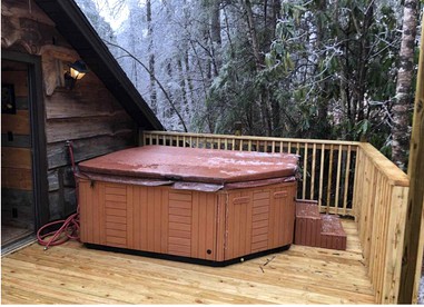 Peaceful Weekend Getaway Surrounded by Apple Orchards near Asheville, North Carolina - Hidden Valley, North Carolina - glamping.directory