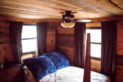 Peaceful Weekend Getaway Surrounded by Apple Orchards near Asheville, North Carolina - Hidden Valley, North Carolina - glamping.directory