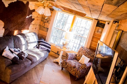 Peaceful Weekend Getaway Surrounded by Apple Orchards near Asheville, North Carolina - Hidden Valley, North Carolina - glamping.directory