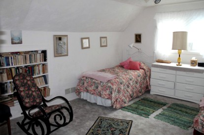 Secluded Bed and Breakfast Rental near the Mississippi River in Zumbro Falls, Minnesota - glamping.directory
