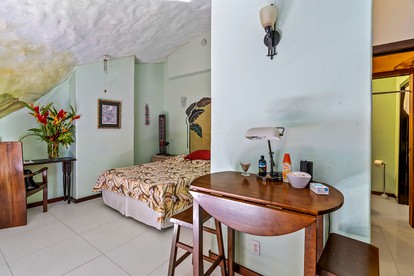 Luxury Dome Nestled in Waimea Valley, Kauai - Waimea, Hawaii - glamping.directory